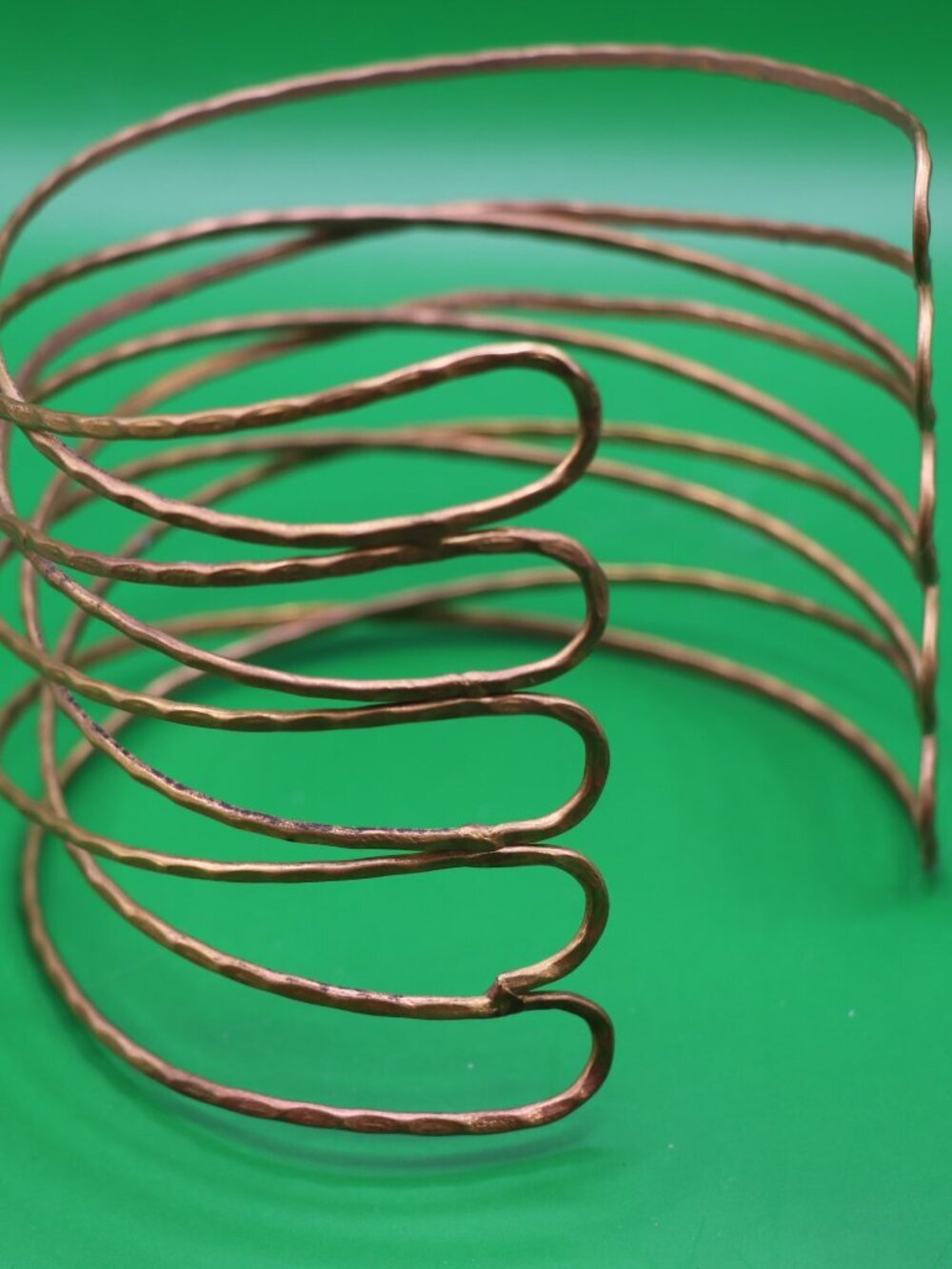 Antique Gold Tone Upper Arm Cuff Bracelet - Picture 2 of 4